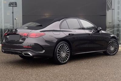 Mercedes Klasa E 200  4-Matic AMG