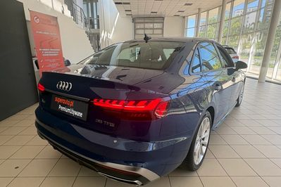 Audi A4 35 TFSI S Line