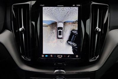 Volvo XC60 T6 Plug-In Hybrid AWD Plus Dark aut