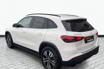 Mercedes GLA 200 mHEV Progressive 7G-DCT
