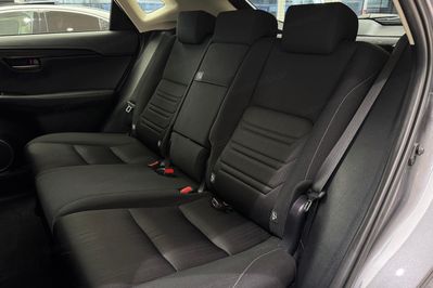 Lexus NX 300h Business Edition AWD