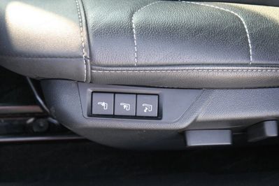 Citroen C4 Shine EAT8