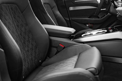 Audi A6 TDI quattro S line Avant