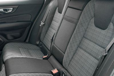 Volvo V60 B4 B Momentum Pro