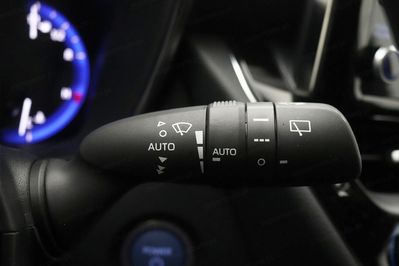 Suzuki Swace Elegance 1.8 Hybrid CVT