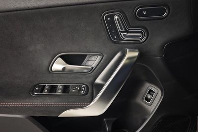Mercedes Klasa A A 220 4-Matic AMG Line 8G-DCT