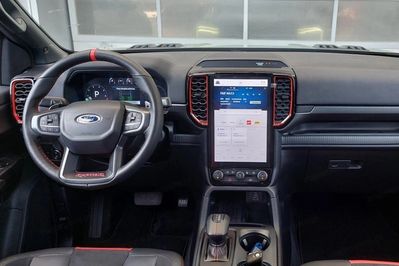 Ford Ranger 3.0 EcoBoost Twin-Turbo 4x4 DC Raptor aut