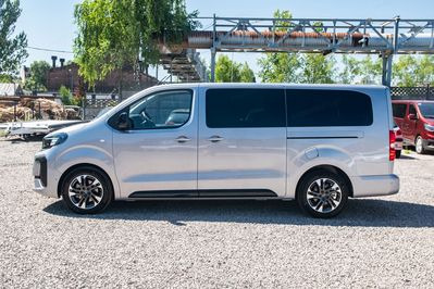 Opel Zafira Life Extra Long L2H1 Business AT8