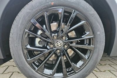 Toyota C-HR GR Sport 2.0 Hybrid Dynamic Force Plug-in