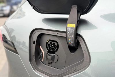 BMW iX3 40 sDrive 86.9kWh