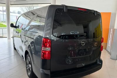 Opel Zafira Life Extra Long L2H1 Business AT8