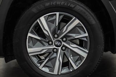 Hyundai Tucson 1.6 T-GDi HEV Executive 4WD