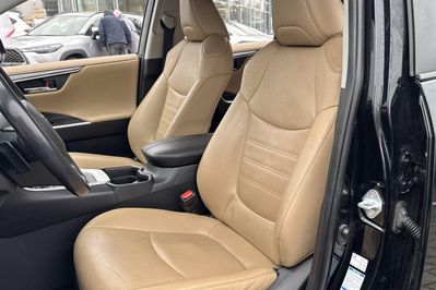 Toyota RAV4 2.5 Hybrid Executive 4x4