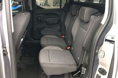 Peugeot Rifter Long EAT8