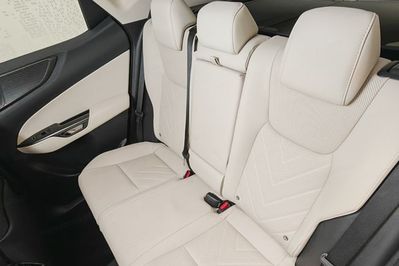 Lexus NX 350h Omotenashi 2.5 Hybrid AWD