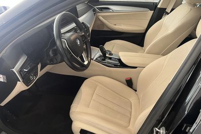BMW Seria 5 520D Mhev