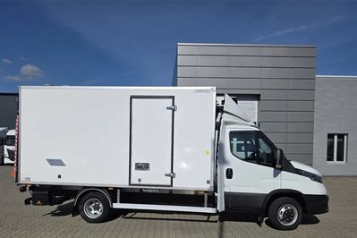 Iveco Daily 50C18 Kontener Chłodnia 8EP + Winda