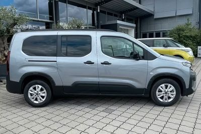 Peugeot Rifter L2H1 Allure EAT8
