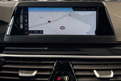 BMW Seria 5 518d Advantage aut