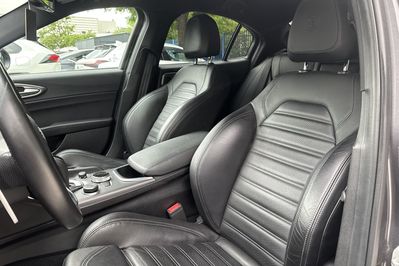 Alfa Romeo Giulia 2.0 Turbo Veloce Q4 aut