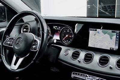 Mercedes Klasa E 300 de 9G-TRONIC