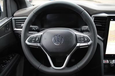 Volkswagen Amarok V6 TDI 4Mot. Aventura AT10
