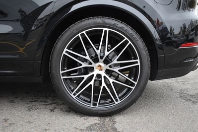 Porsche Cayenne Coupe Black Edition