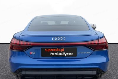Audi e-tron GT RS quattro