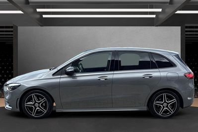 Mercedes Klasa B 200 Mhev Amg Line 7G-Dct