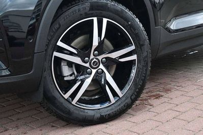 Volvo XC40 B3 Plus Dark