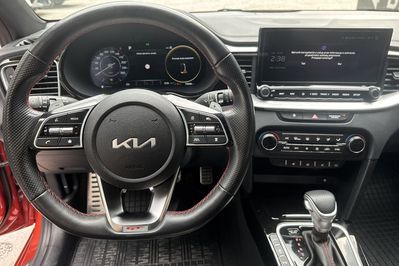 Kia ProCeed GT  1.6 T-GDI DCT