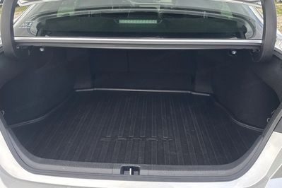Toyota Camry 2.5 Hybrid Dynamic Force Prestige e-CVT