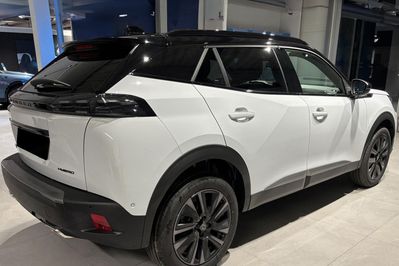 Peugeot 2008 GT e-DCS 1.2 mHEV