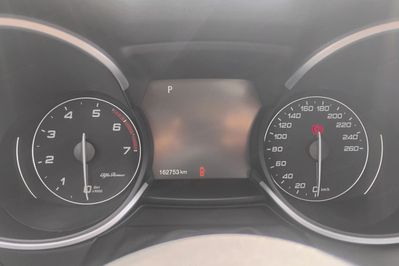 Alfa Romeo Stelvio Turbo Business Q4