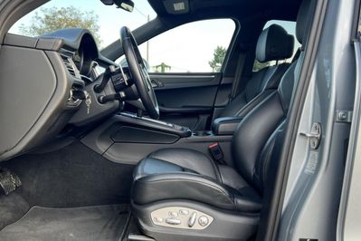 Porsche Macan Standard