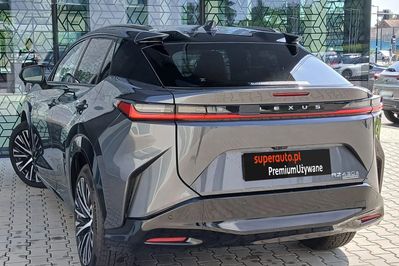 Lexus RZ 450e Omotenashi DIRECT4