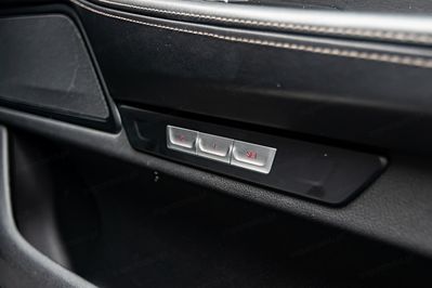 BMW Seria 7 750Li xDrive