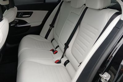 Mercedes Klasa C 300 d Mhev 4-Matic Amg