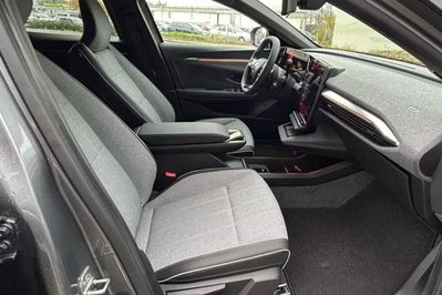Renault Megane Techno E-TECH Comfort Range