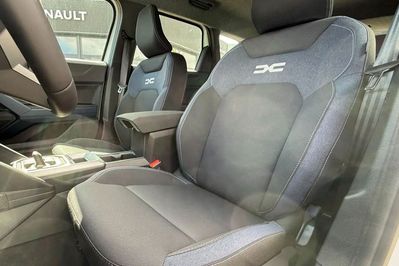 Dacia Bigster Expression 1.8 Full Hybrid