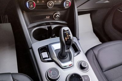 Alfa Romeo Stelvio Turbo Sprint Q4