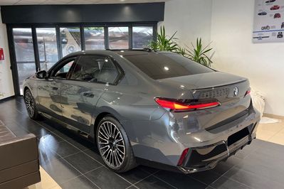 BMW Seria 7 740d xDrive M Sport