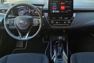 Toyota Corolla 1.8 Hybrid Style