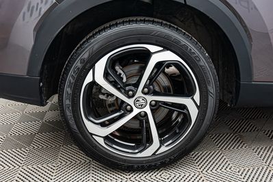 MG HS 1.5 T-GDI Exclusive DCT