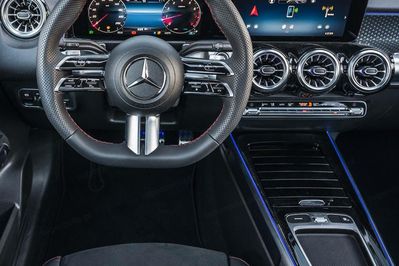 Mercedes GLB 220 4-Matic AMG Line