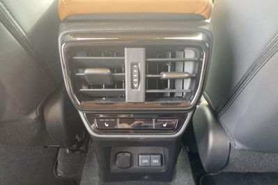 Lexus NX 350h Omotenashi AWD