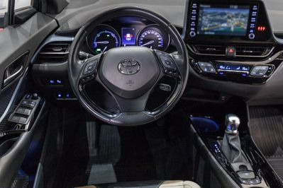 Toyota C-HR 2.0 Hybrid Selection