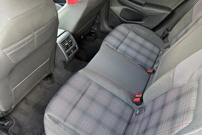 Volkswagen Golf 2.0 TSI GTI DSG