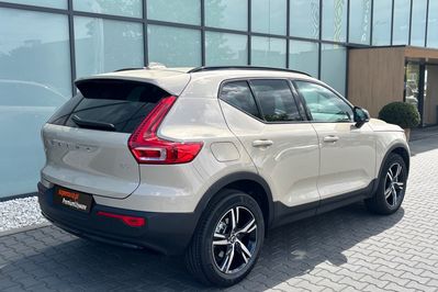 Volvo XC40 B3 Plus Dark