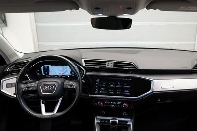 Audi Q3 45 TFSIe S tronic